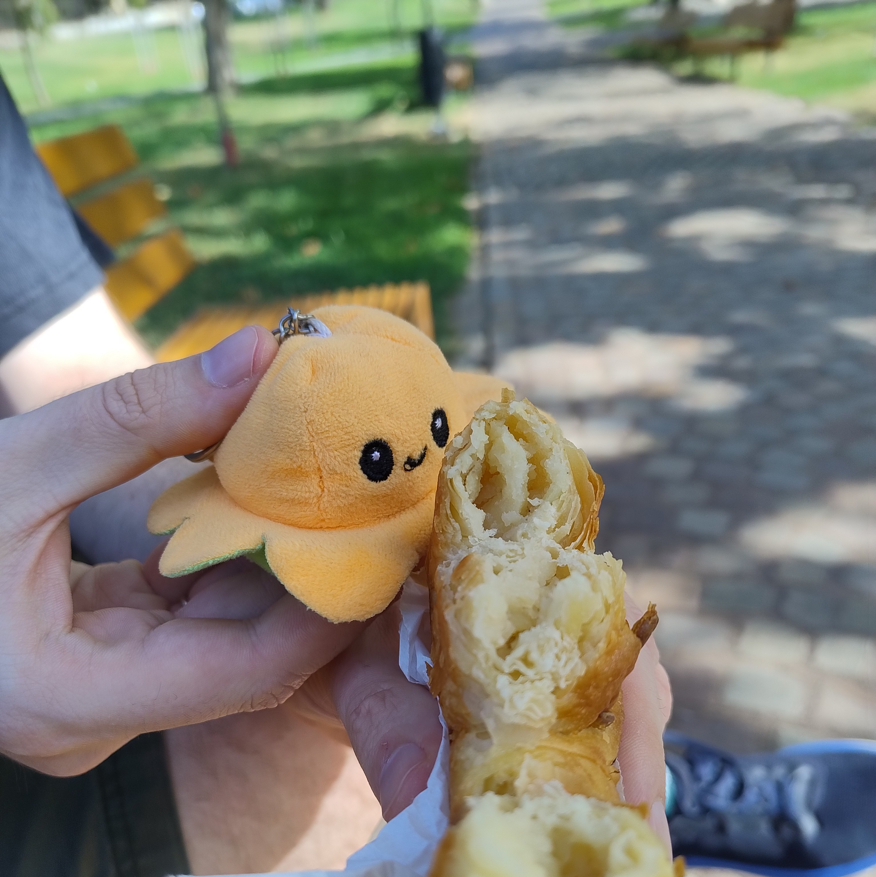Small Bob isst eine Plăcintă